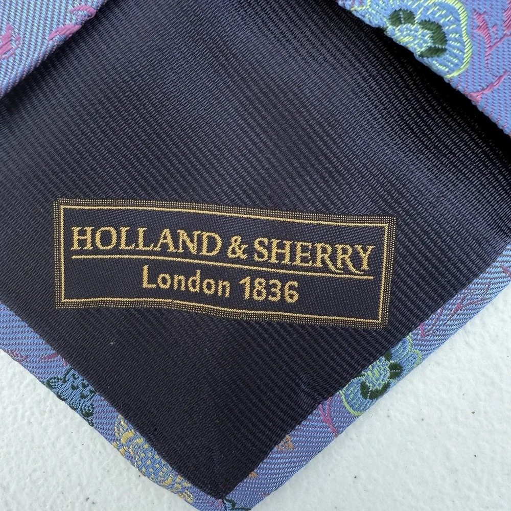 Holland And Sherry Silk Tie Beautiful Floral‎ Design